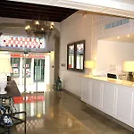 Medium Park Hotel