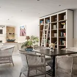 Medium Park Hotel